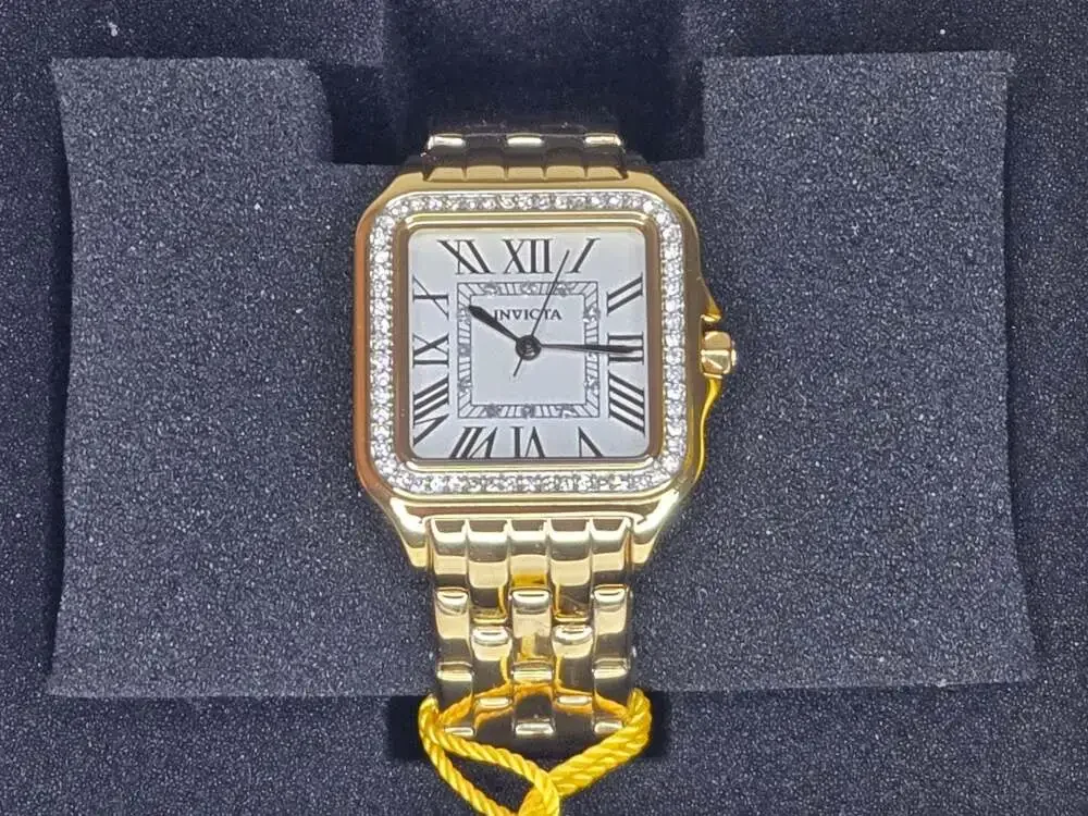 Invicta women 28mm
